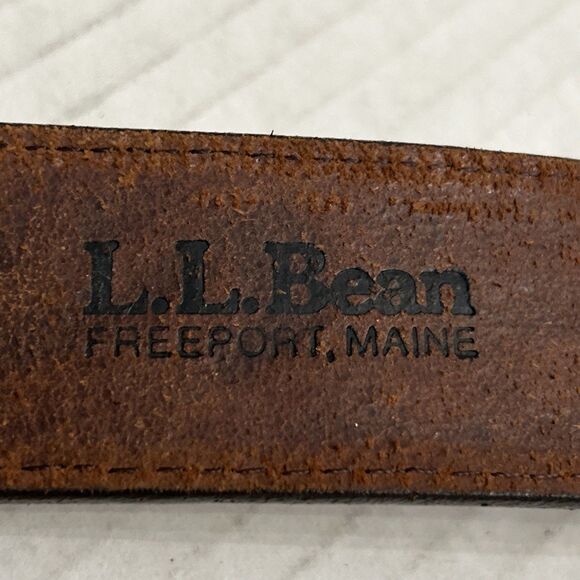 L. L. Bean Brown Leaf Embossed Leather Belt Solid Brass Buckle Sz 30 main image 6